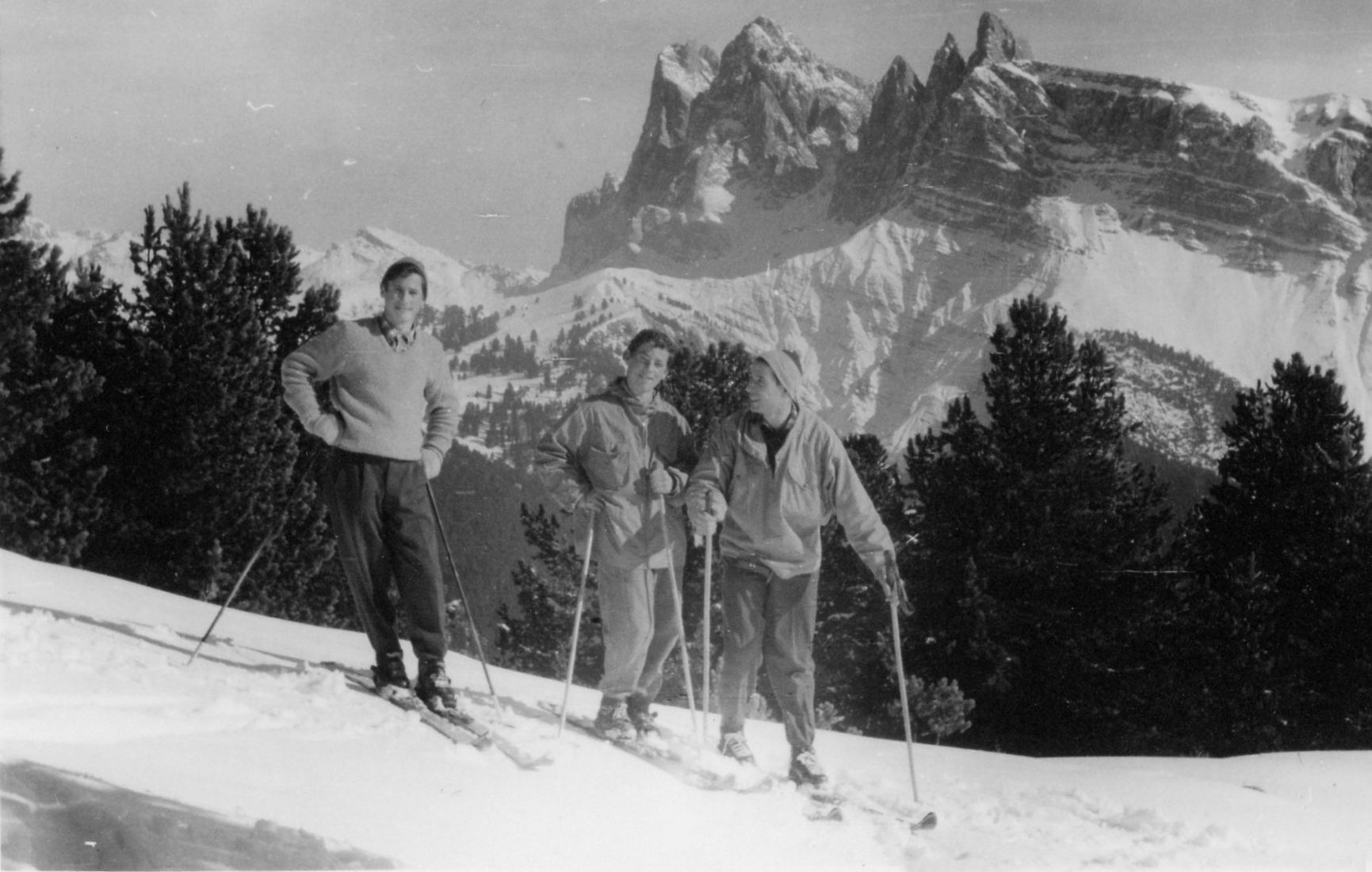 Skitag auf Rasch&ouml;tz: Damals wie heute ein atemberaubendes Panorama!