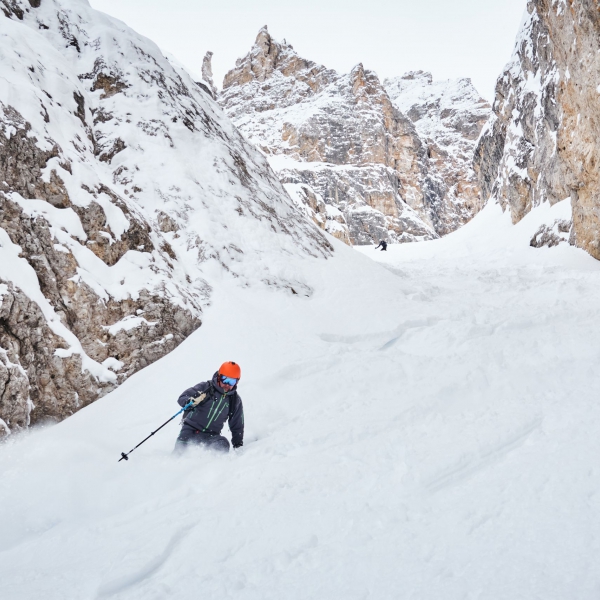 Val Setus &ndash; entry into the steep couloir - Val Setus Freeride with Vallon del Pisciad&ugrave; - Catores