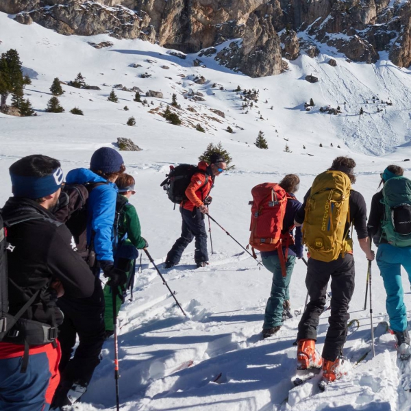 Avalanche awareness in the field - Ski touring course for beginners in the Dolomites - Catores