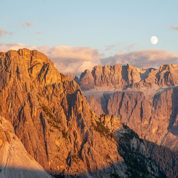 Stevia e Sella nell'Enrosadira - Settimana d'arrampicata: Le classiche della Val Gardena con guida alpina - Catores