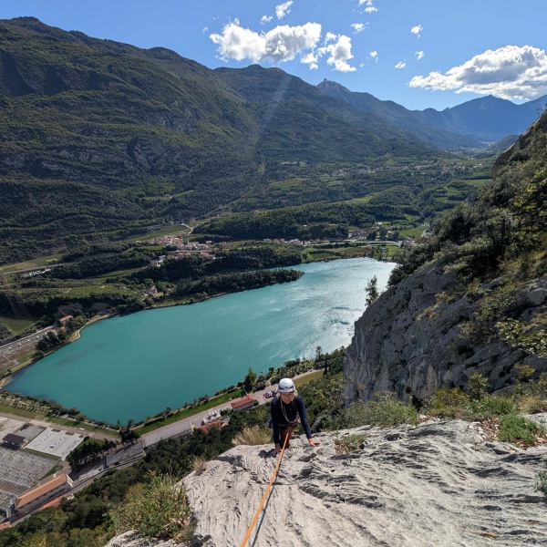 Via Due spigoli - Santa Massenza - Klettertrip Arco - Dolce Vita und Klettern mit Bergf&uuml;hrer - Catores