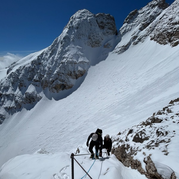 Condizioni invernali a giunio - Marmolada - Via Normale con guida alpina - Catores